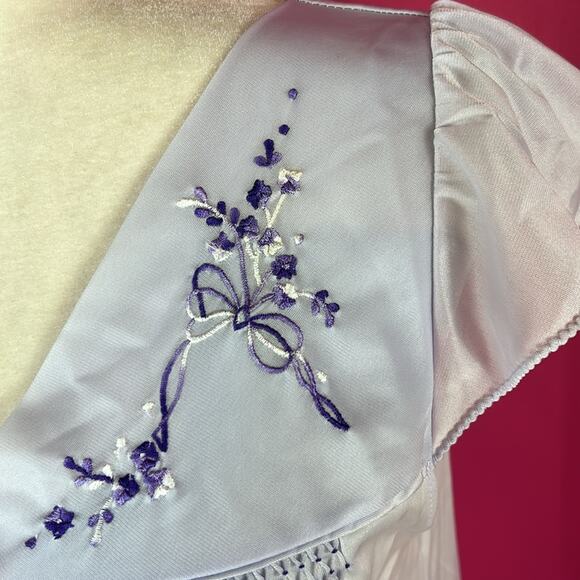 Vintage Fashion Inn lavender embroidered maxi slip nightgown, size med - Picture 3 of 8